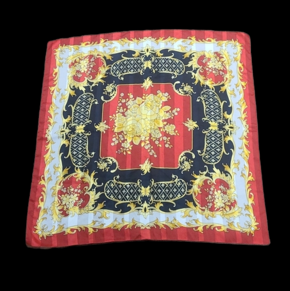 Floral vintage scarf with red, black and white colors